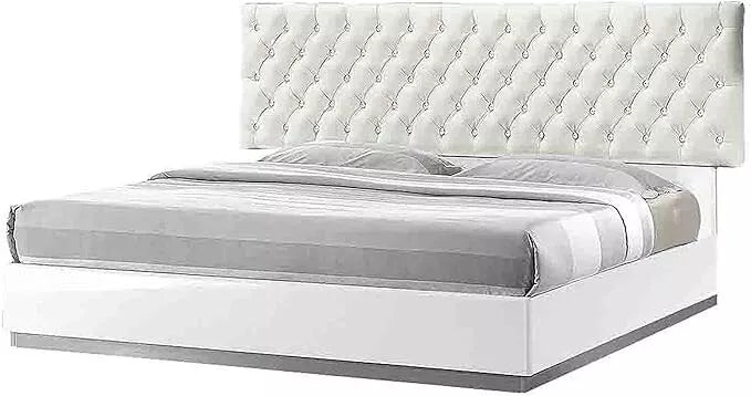 3 Piece Modern Bedroom Furniture Set, California King Platform Bed with 2x Nightstand, White Lacquer Finish for Living Room, Bedroom & Office